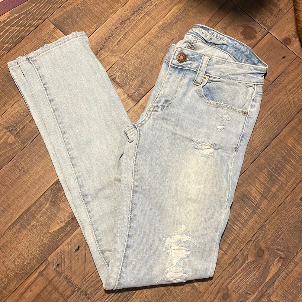 Distressed skinny Jean